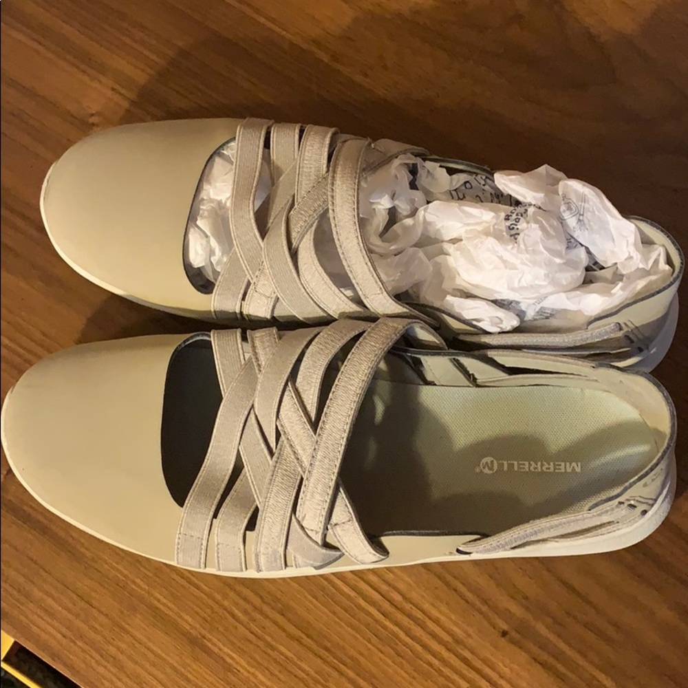 Merrell grey sneakers